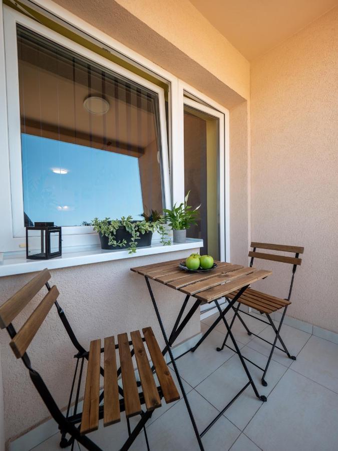 Green Apple Apartment Subotica Exterior photo