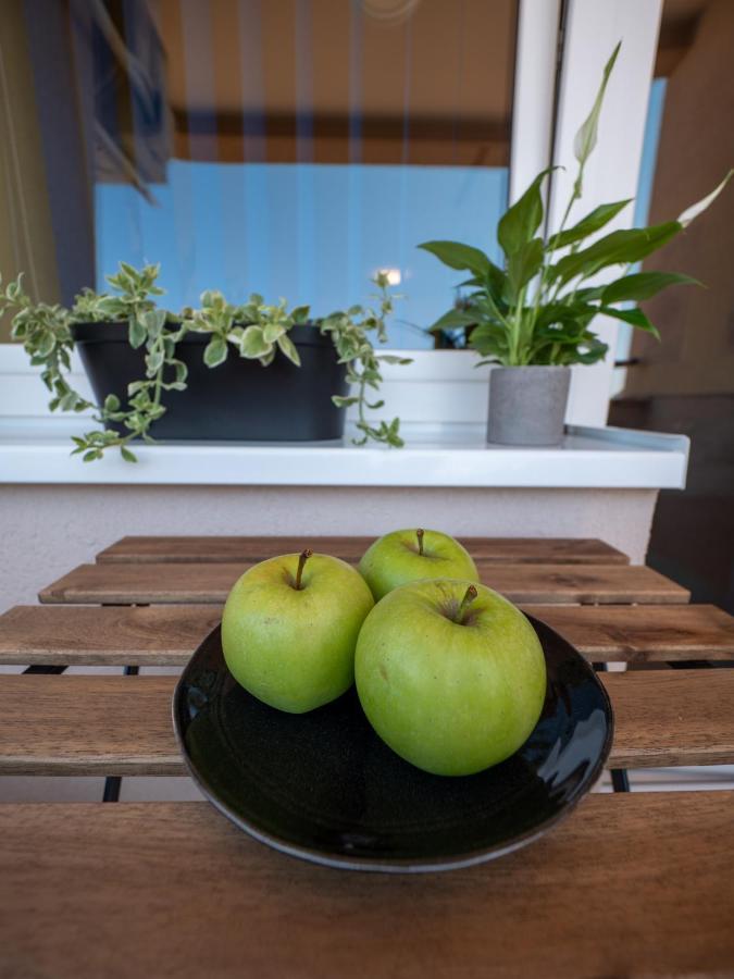 Green Apple Apartment Subotica Exterior photo
